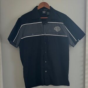 Harley-Davidson Black and Gray Short Sleeve Button-Up Shirt